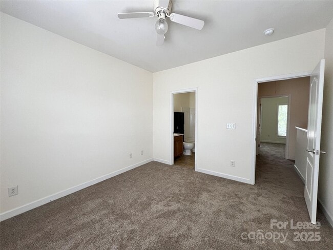 Building Photo - 202 Welton Way