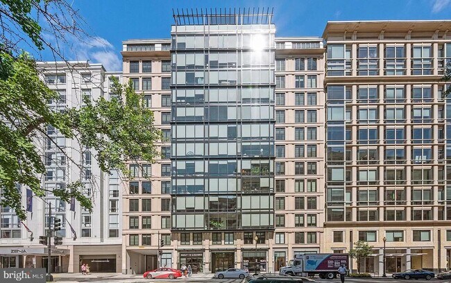 Building Photo - 1133 14th St NW