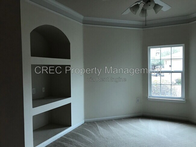 Building Photo - 1300 Park W Blvd
