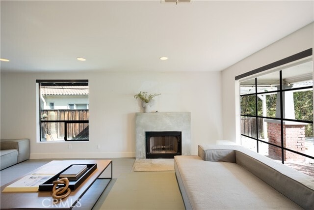 Building Photo - 11049 Blix St