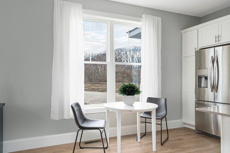 Building Photo - 50 Hopkins Ln