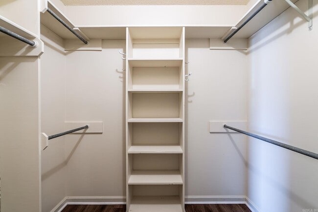 Building Photo - 12270 Maryland Pl