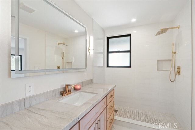 Building Photo - 1703 Pescadores Ave
