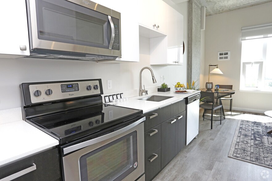 Unit #1731 - Airmark