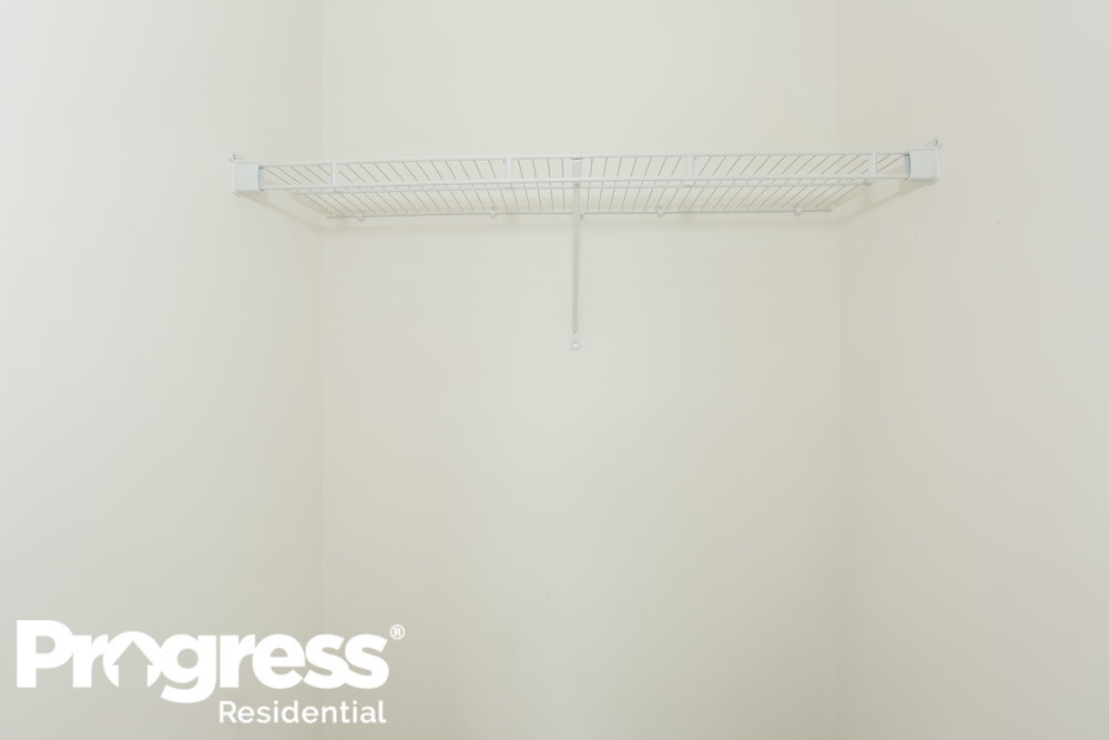 Building Photo - 6329 Highland Commons Dr