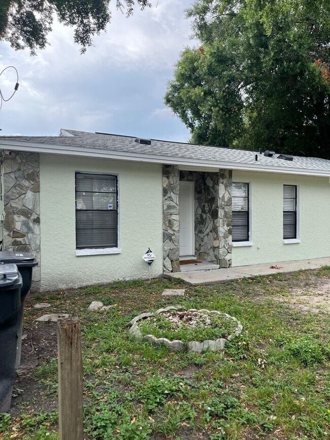 Building Photo - Beautiful 3BR Home in Central Tampa – Move-In Ready!