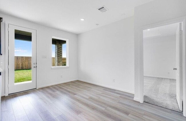 Building Photo - 9730 Bixby Crk Dr