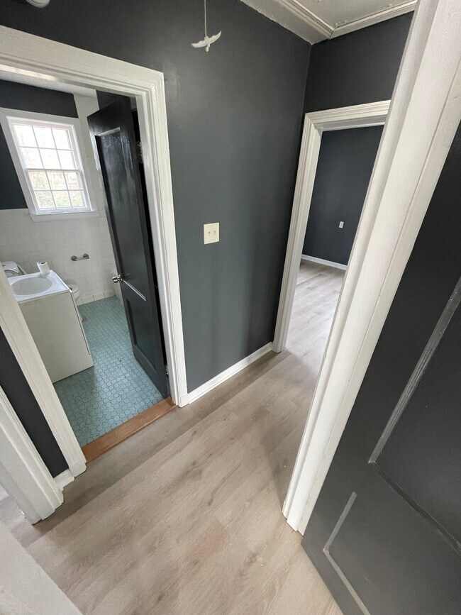 Building Photo - 1205 Bradbury Cove