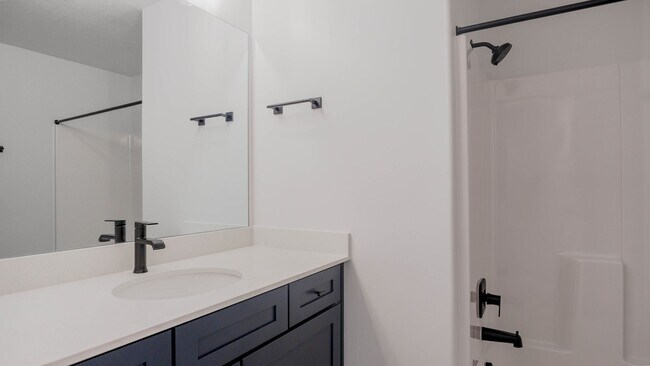 Building Photo - Beautiful 3 bedroom Townhome in Lehi Exchange community!