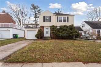 Building Photo - 3766 Warrendale Rd