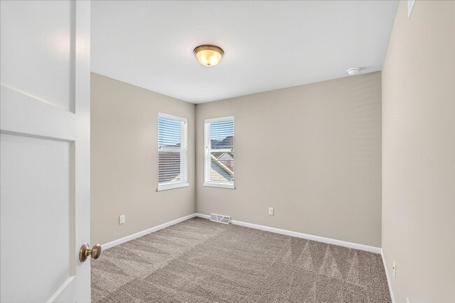 Building Photo - 1045 Range Trail