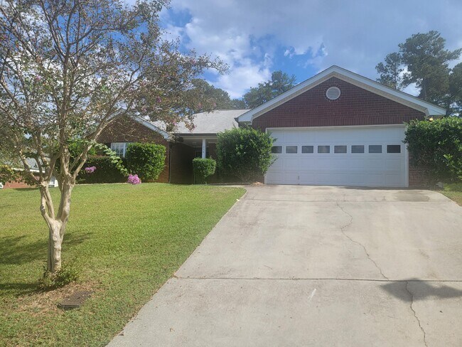 Primary Photo - 554 Jackson St