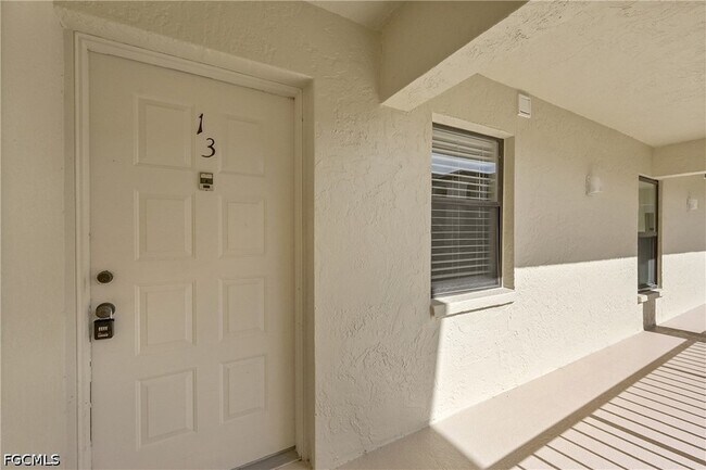 Building Photo - 8474 Charter Club Cir