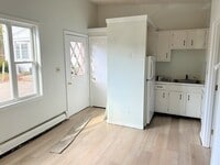 Building Photo - 9 Summer St