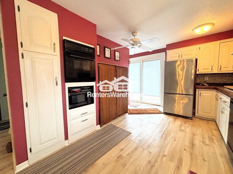 Building Photo - 4101 3rd St