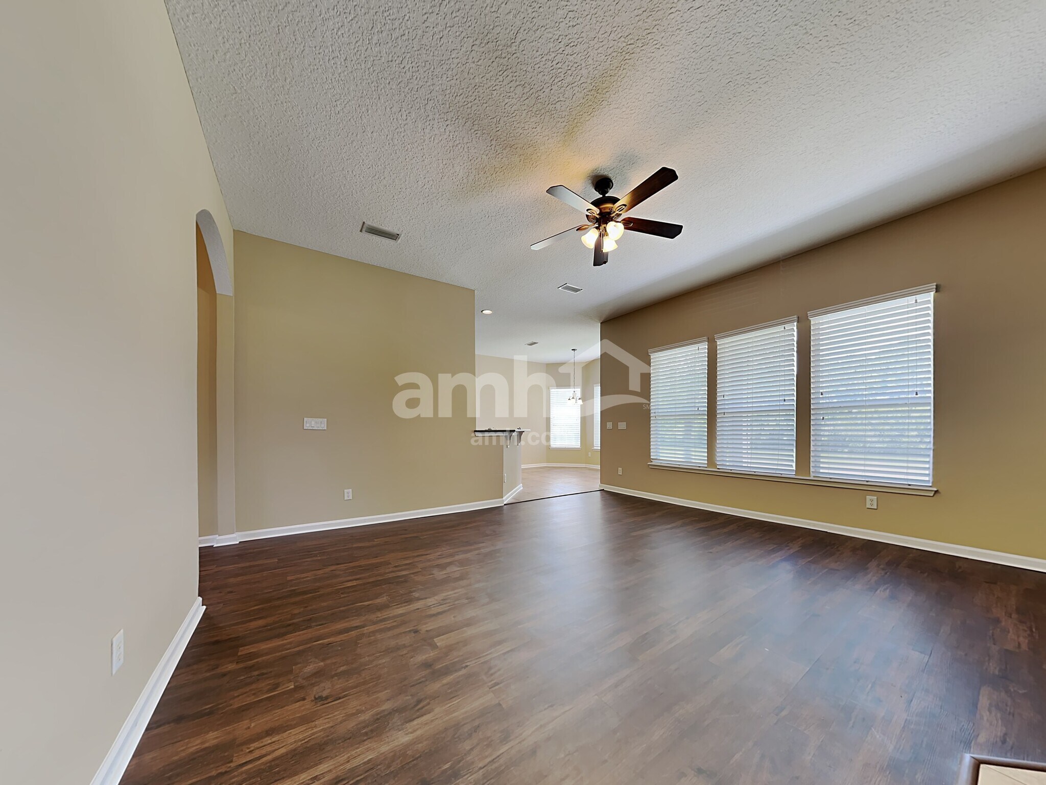 Building Photo - 11326 Scenic Point Cir