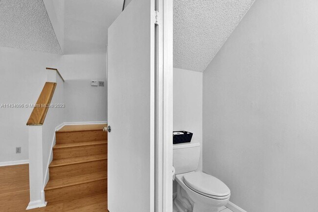 Building Photo - 6650 Via Regina