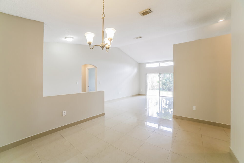 Building Photo - 13010 SW 19th Dr