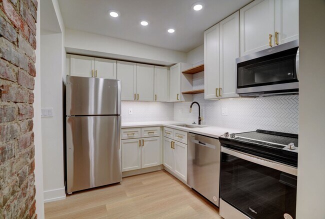 Building Photo - 620 S 8th St