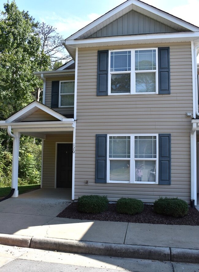 Building Photo - MOVE IN SPECIAL!!! $200 OFF FIRST MONTHS RENT