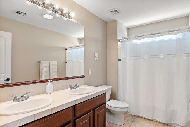 Building Photo - 4123 S Adelle