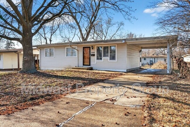 Building Photo - 1540 Aspen Dr