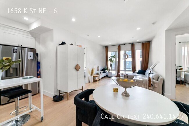 Building Photo - 1658 K St NE