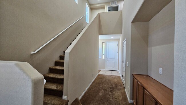 Building Photo - Large 4 bedroom in gated Stetson Trails Community