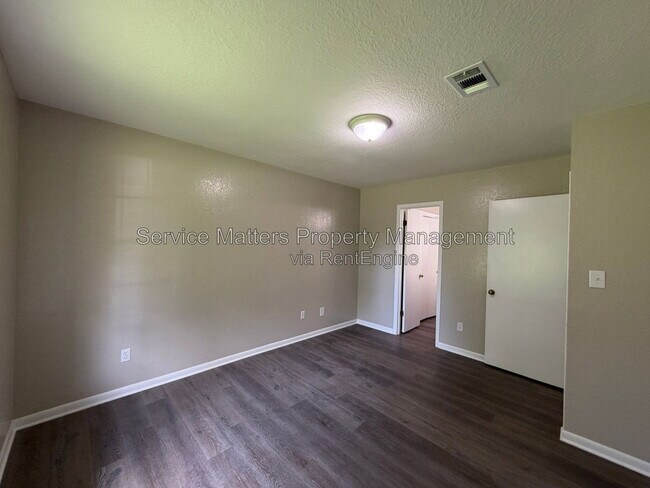 Building Photo - 5012 Midas Rd