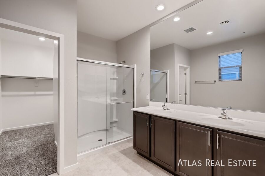 Building Photo - 2077 N 213th Dr