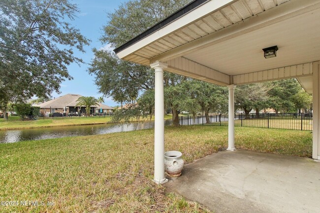 Building Photo - 14018 Fish Eagle Dr E
