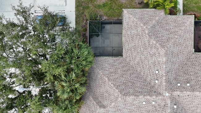 Building Photo - 27 Clinton Ct