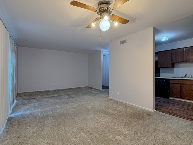 Living Room - Waverly Flatz