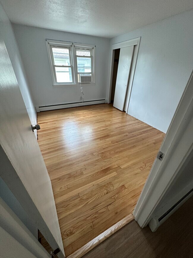 Building Photo - 150 Judd Ave