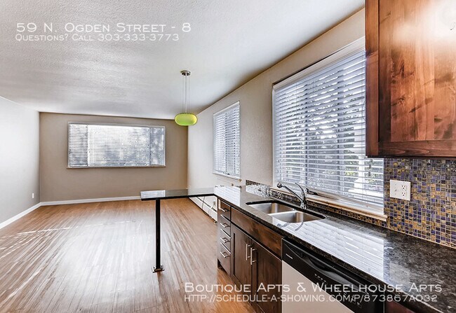 Building Photo - Boutique Apartments