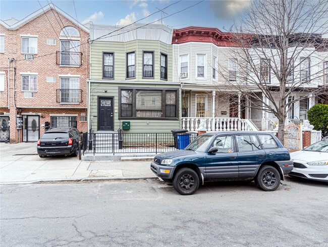 Building Photo - 282 E 38th St