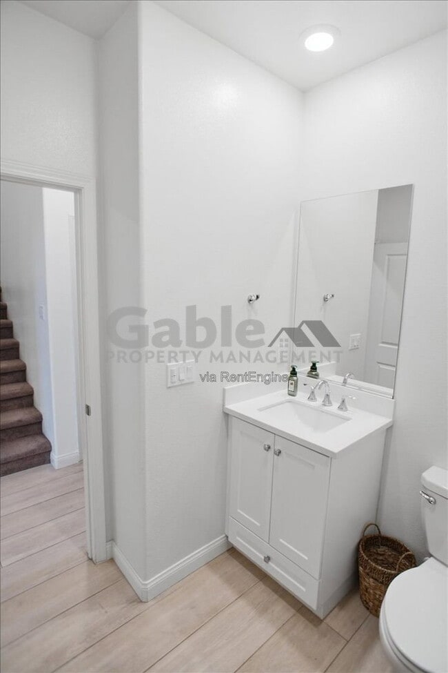 Building Photo - 22728 Harmony Dr
