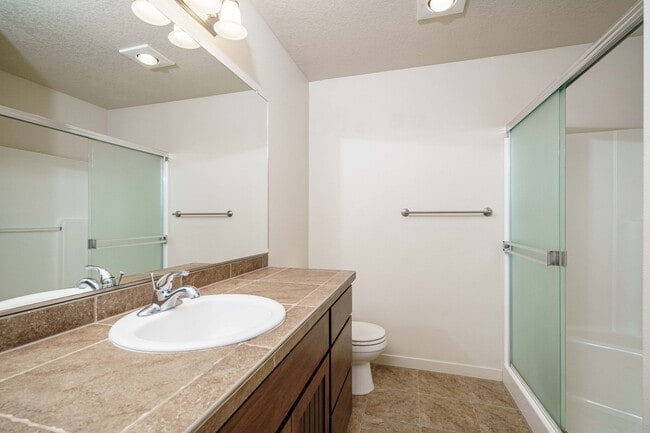 Building Photo - 3 Bedroom 2.5 Bath with Rasied Garden Beds - Felida Park Neighborhood