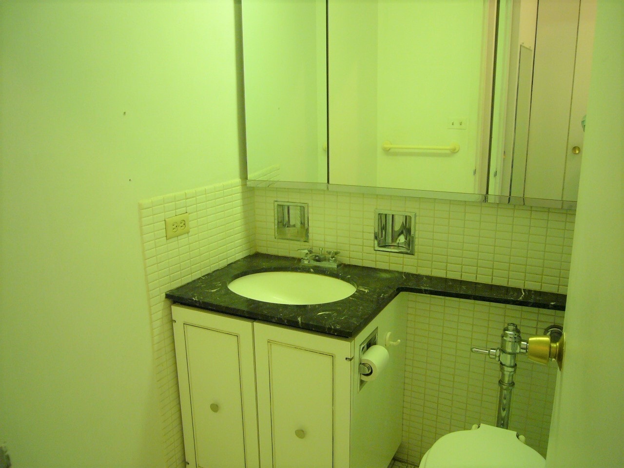 Building Photo - 777 N Michigan Ave