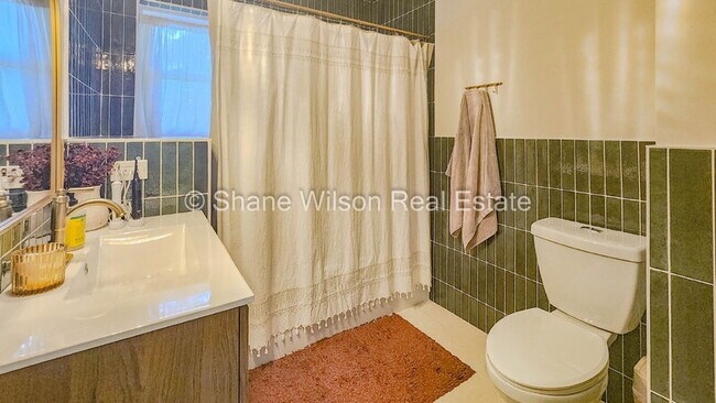 Building Photo - 916 Hardwick Cir