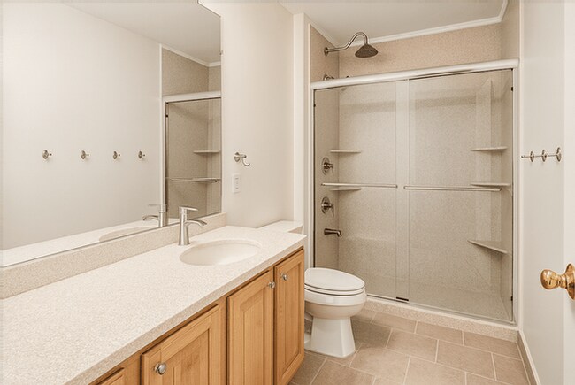 Building Photo - 3075 Greenwich Ct