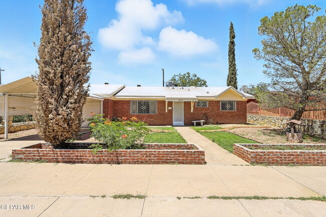 Primary Photo - 5709 Hemmingway Dr
