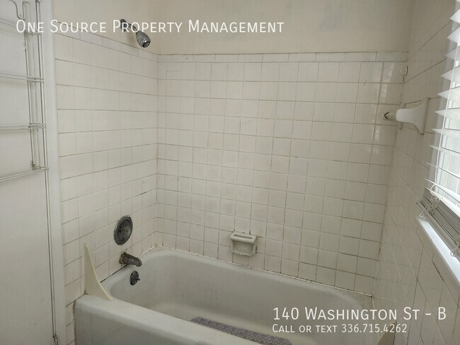 Building Photo - 140 Washington St