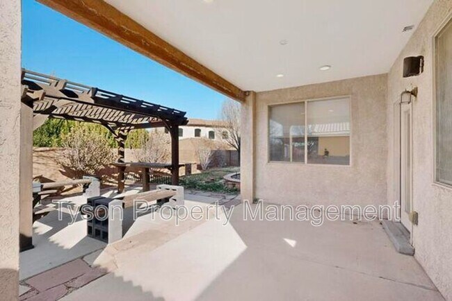 Building Photo - 8523 Waterford Pl NE