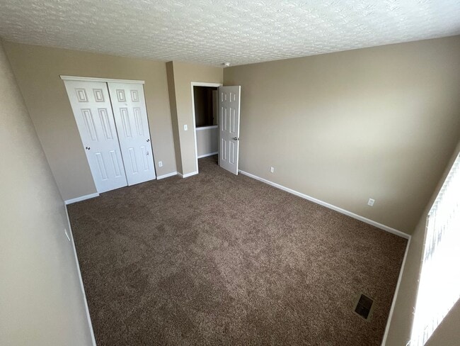 Building Photo - Beautiful 3 Bed 3 Bath Home For Rent!