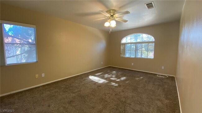 Building Photo - 8800 Sandringham Ave