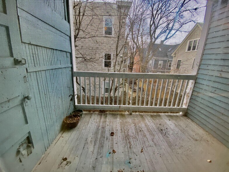 Building Photo - 9 Eustis St