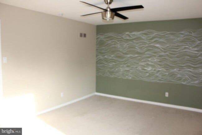 Building Photo - 252 Marble Ct