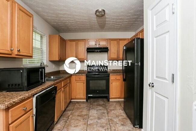 Building Photo - 3 Bedroom Pet-Friendly Home in Atlanta, GA with Main Street Renewal