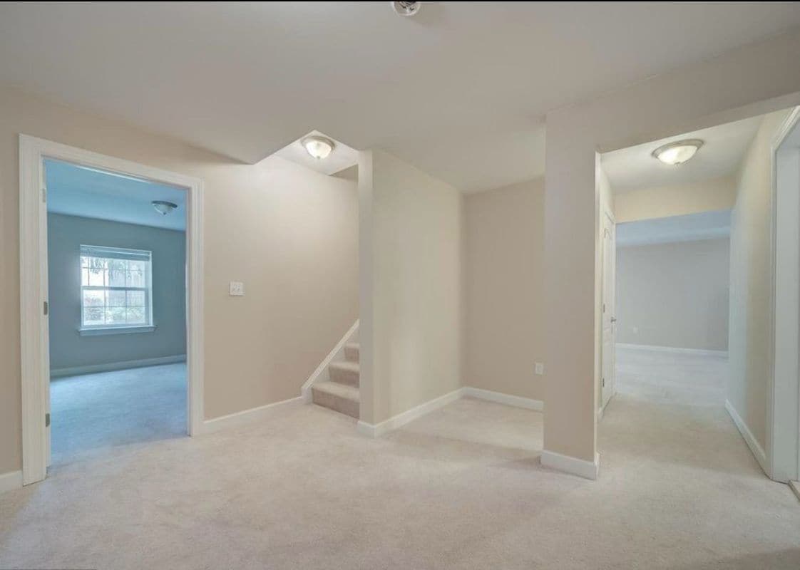 Building Photo - 18413 Cedar Dr